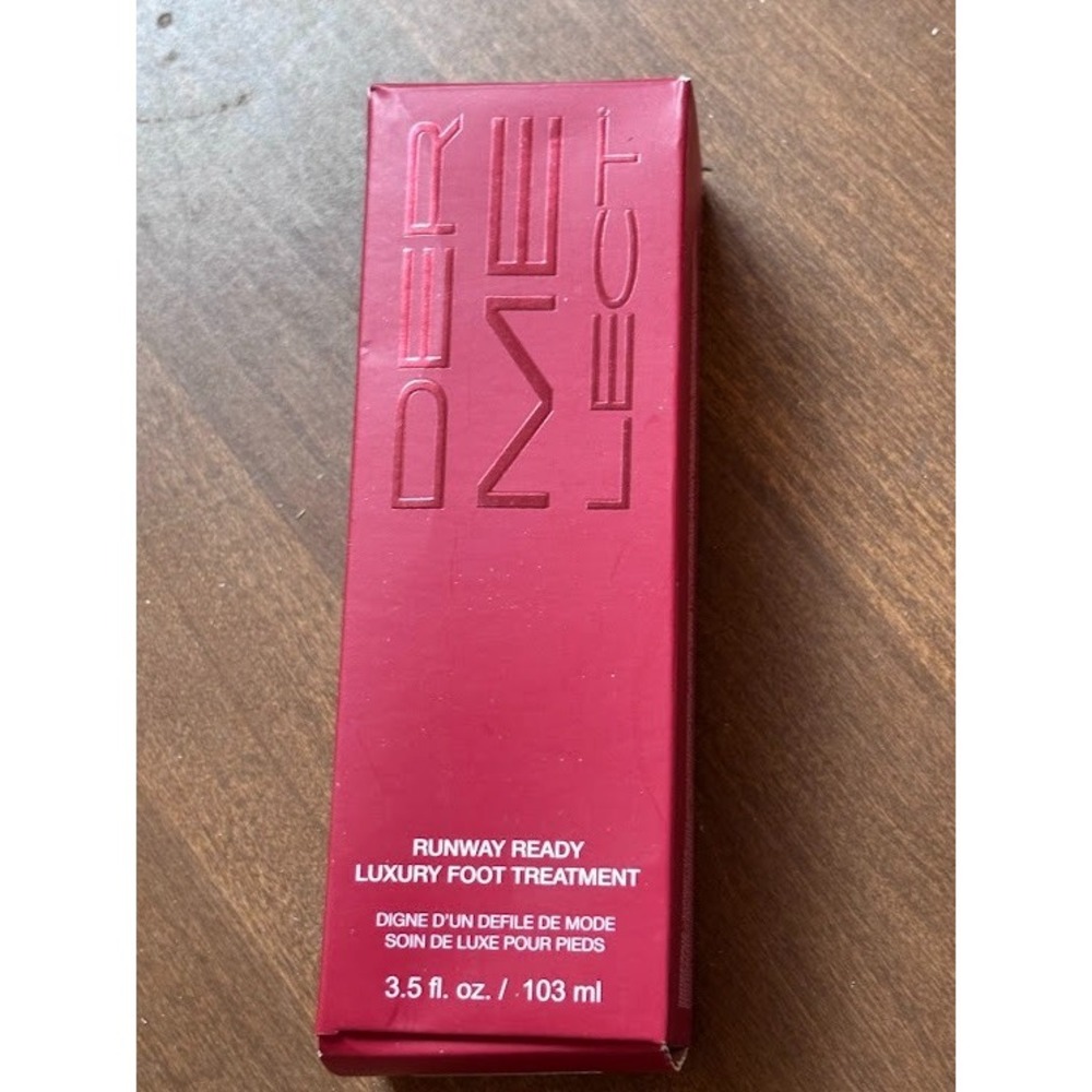 DERMELECT Runway Ready Luxury Foot Restorative Exfoliating Treatment - 3.5oz NEW